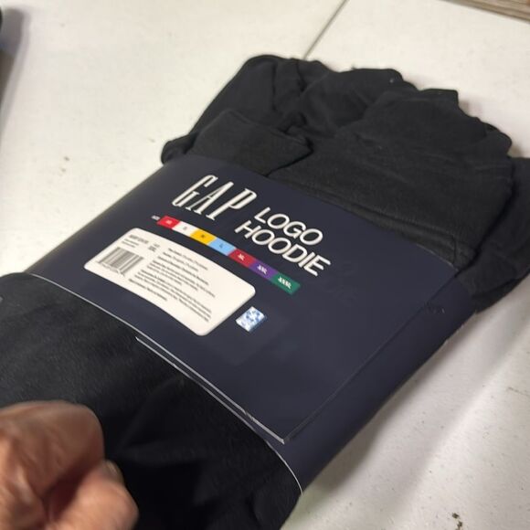 NWT GAP Black Logo Hoodie XL or XXL MSRP $60 - Picture 7 of 13